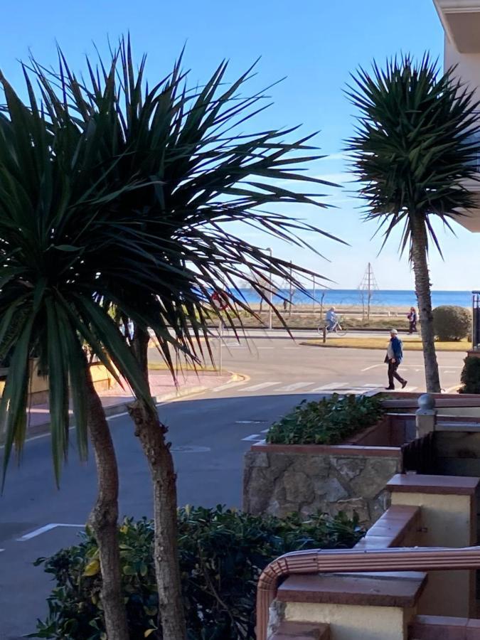 Tres Bel Appartement Entierement Renove Empuriabrava Exteriér fotografie