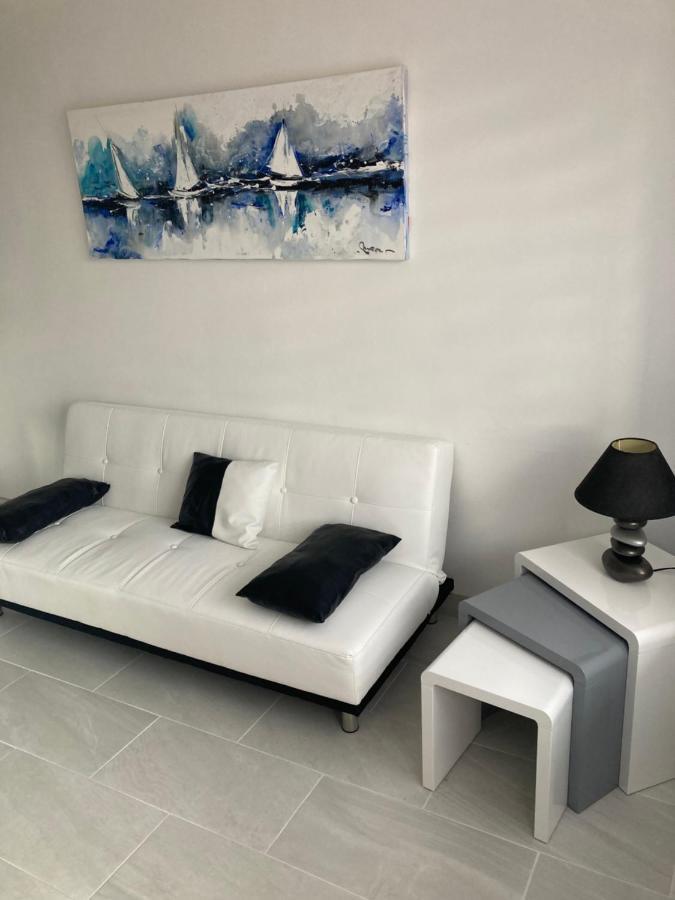 Tres Bel Appartement Entierement Renove Empuriabrava Exteriér fotografie