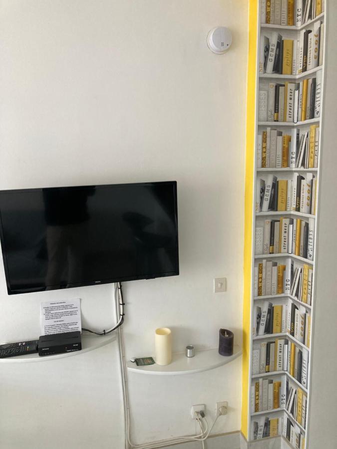 Tres Bel Appartement Entierement Renove Empuriabrava Exteriér fotografie