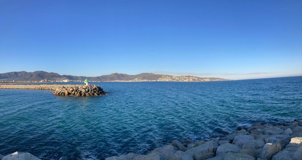 Tres Bel Appartement Entierement Renove Empuriabrava Exteriér fotografie