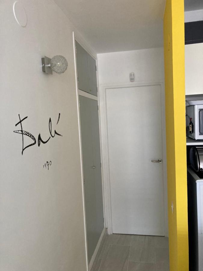 Tres Bel Appartement Entierement Renove Empuriabrava Exteriér fotografie