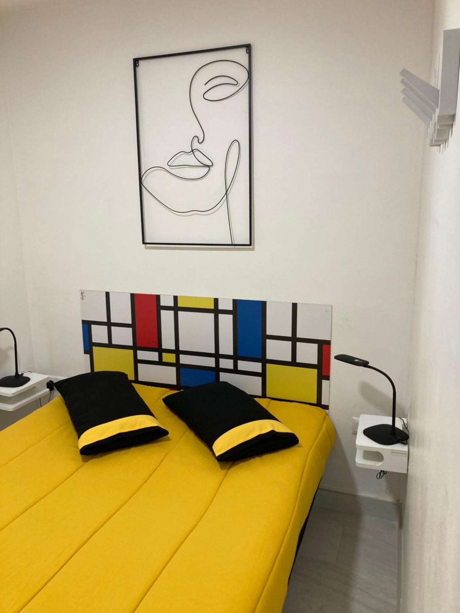 Tres Bel Appartement Entierement Renove Empuriabrava Exteriér fotografie